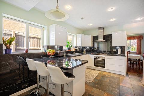 4 bedroom detached house for sale, Woodlea Park, Leeds, LS6