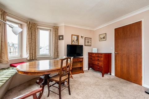 2 bedroom sheltered housing for sale, Chalmers Crescent, Edinburgh EH9