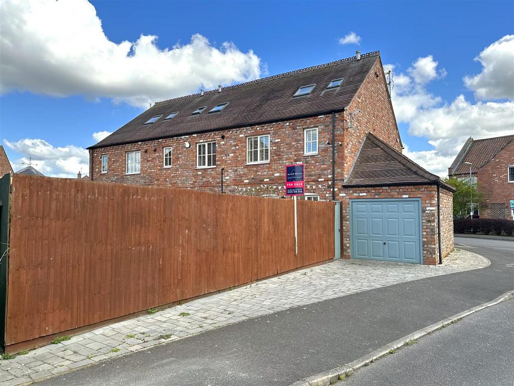 Driveway & Attached Garage 833