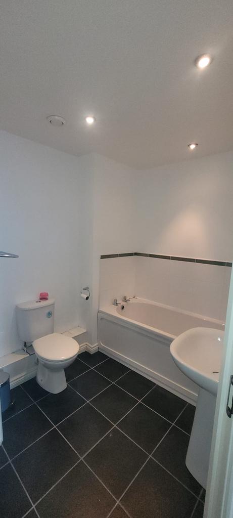 Apartment in Sandwell, Ireland Green - View 4