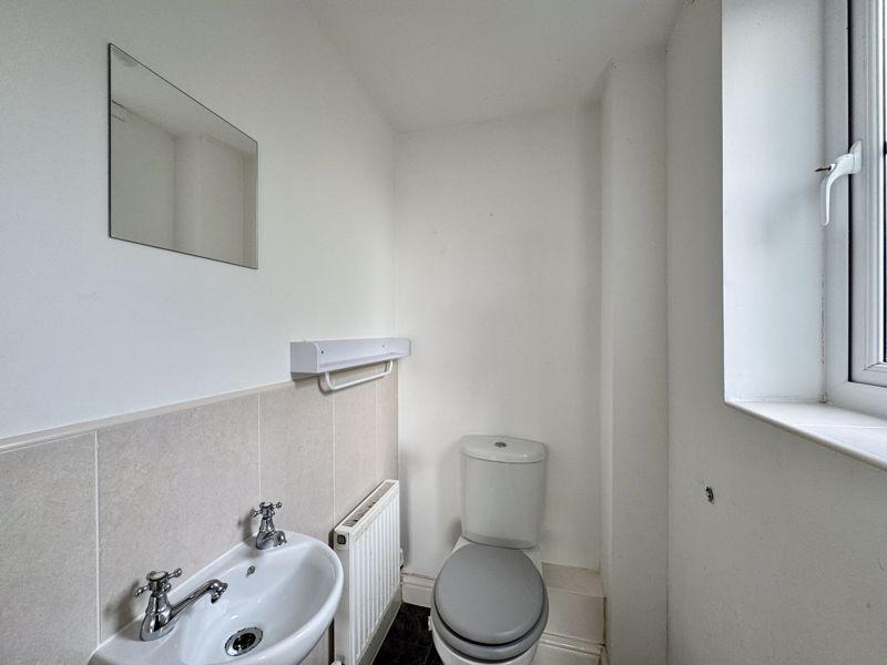 Cloakroom / WC