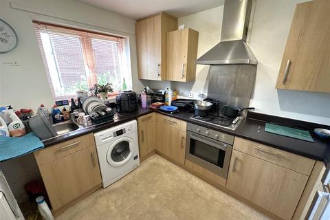 2 bedroom detached house for sale, College Close, Newark