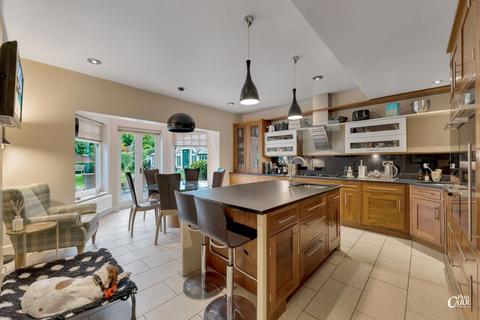 42 Hartopp Road, Sutton Coldfield, B74 2QR