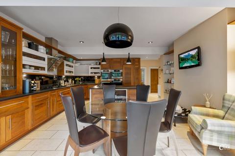 42 Hartopp Road, Sutton Coldfield, B74 2QR