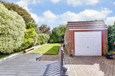 3 bedroom chalet for sale, Madginford Road, Bearsted, Maidstone, Kent