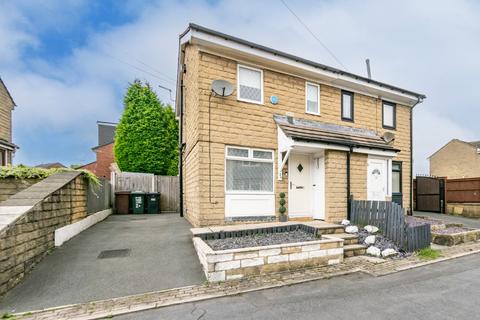 2 bedroom semi-detached house for sale, Harlington Court, Morley, Leeds