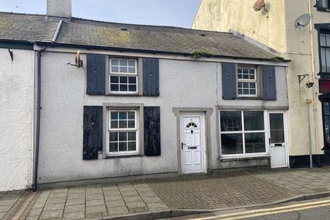 4 bedroom terraced house for sale, Amlwch, Isle of Anglesey. By Online Auction- Provisional bidding closing 10th October 2024