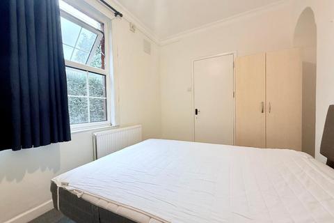 House share to rent, Old Oak Common Lane, East Acton, London, W3 7DT