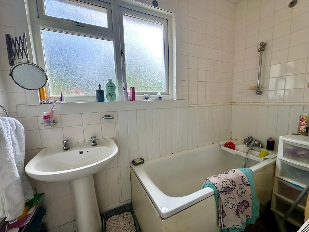 Bathroom Ground Floor