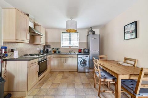 2 bedroom apartment for sale, Dursley GL11