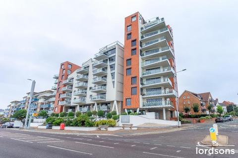 2 bedroom flat to rent, The Leas, Westcliff on Sea, Essex, SS0 8FF