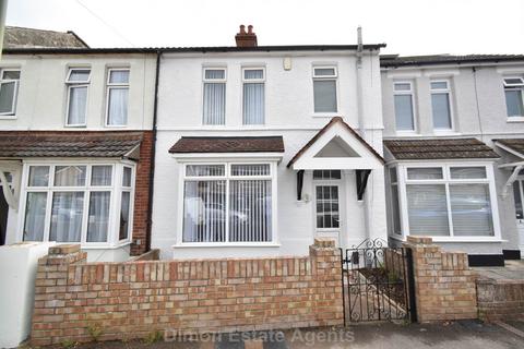 3 bedroom terraced house for sale, St Andrews Road, Gosport