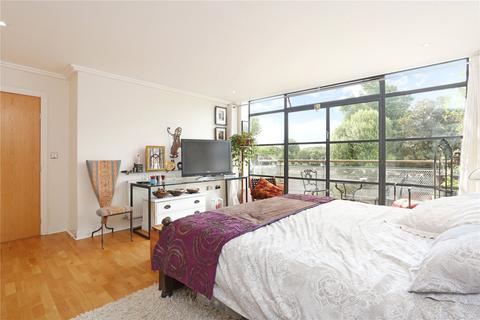 2 bedroom apartment to rent, Point Wharf Lane, Brentford TW8