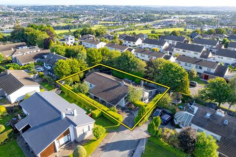 5 bedroom detached bungalow, Arbour Court, Grange, Douglas, Cork City