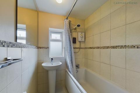 18 Bellard Drive, Hoole, Chester, CH2 3JP