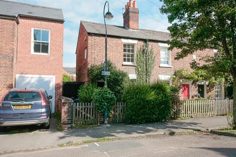 2 bedroom terraced house to rent, St. Bernards Road, Oxford