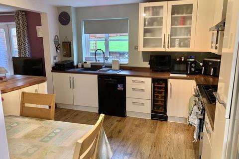 1 Hunters Ridge, Tonna, Neath, SA11 3FE