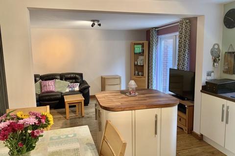 1 Hunters Ridge, Tonna, Neath, SA11 3FE