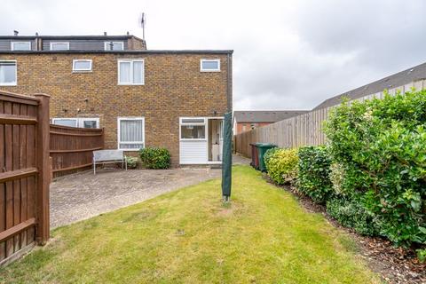 3 bedroom end of terrace house for sale, Winterbourne Road, Chichester