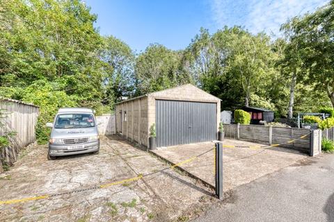 3 bedroom detached bungalow for sale, River Ash Estate, Shepperton