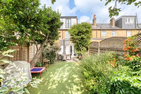 3 bedroom terraced house for sale, Molesey Road, Hersham.