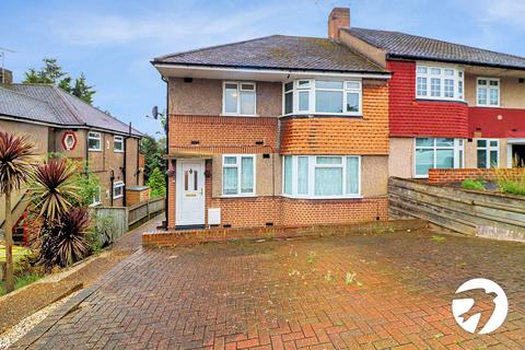 2 bedroom maisonette for sale, Castleton Avenue, Barnehurst, Kent, DA7