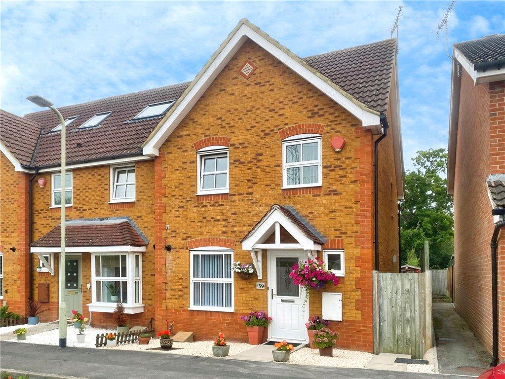 Howell Close, Arborfield, Reading 3 bed end of terrace house for sale £400,000