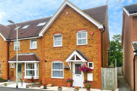 3 bedroom end of terrace house for sale, Howell Close, Arborfield, Reading