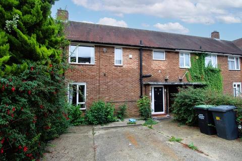 3 bedroom terraced house for sale, Saltfield Crescent, Luton