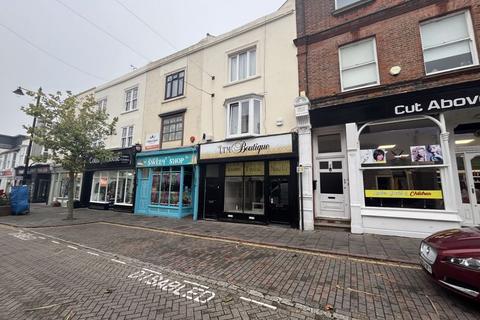 Shop to rent, SHOP TO LET - WILLIAM STREET, HERNE BAY