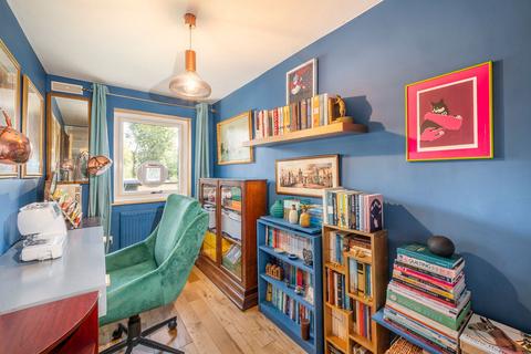 4 Ridge Road, London, NW2 2QS