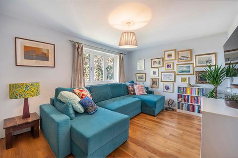 4 Ridge Road, London, NW2 2QS