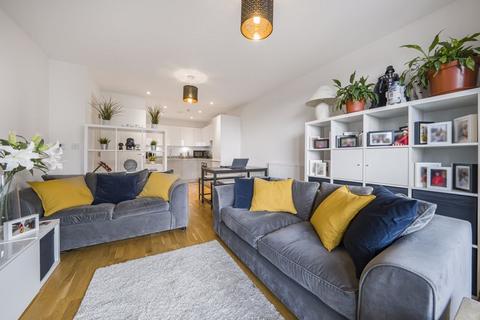 1 bedroom apartment for sale, Crossways Windsor Road SL1 2NE