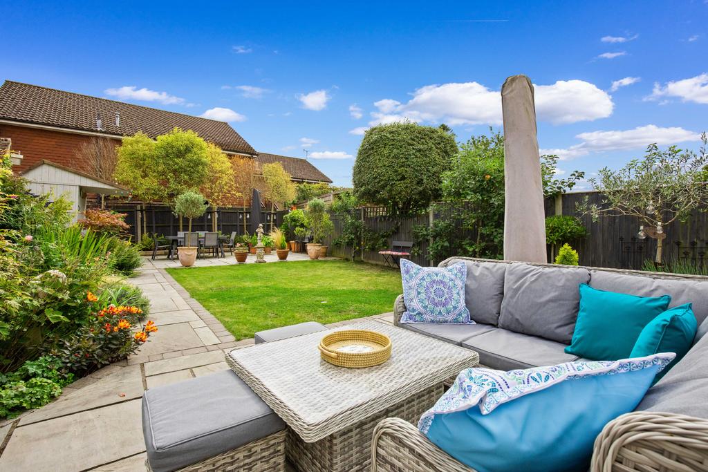 Garden Dining Area