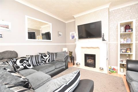 3 bedroom semi-detached house for sale, Thirlmere Drive, Tingley, Wakefield, West Yorkshire