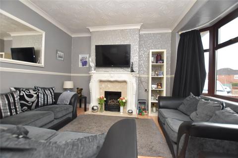 3 bedroom semi-detached house for sale, Thirlmere Drive, Tingley, Wakefield, West Yorkshire