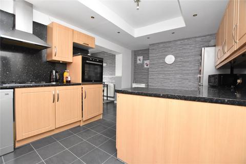 3 bedroom semi-detached house for sale, Thirlmere Drive, Tingley, Wakefield, West Yorkshire