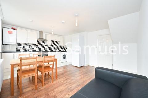 4 bedroom maisonette to rent, Seyssel Street, Isle of Dogs, London E14