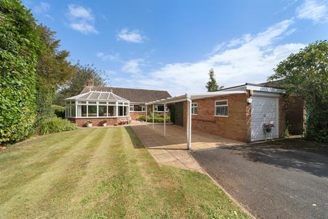 3 bedroom bungalow for sale, Larksmere, Redmarley, Gloucester, Gloucestershire, GL19 3HS