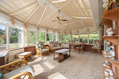 3 bedroom bungalow for sale, Larksmere, Redmarley, Gloucester, Gloucestershire, GL19 3HS