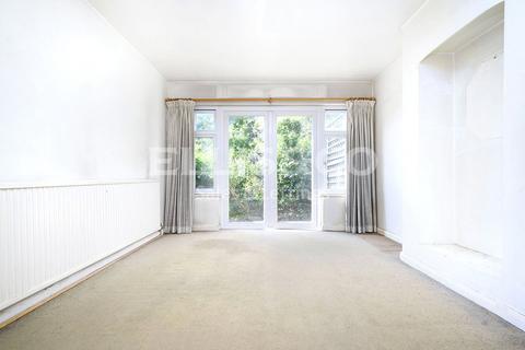 3 bedroom semi-detached house for sale, Worcester Crescent, Mill Hill, London, NW7