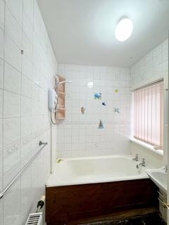 70 Reston Drive, Glasgow, G52 2LW