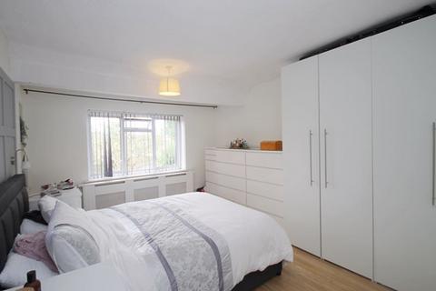 38 Cayton Road, Greenford, UB6 8BJ