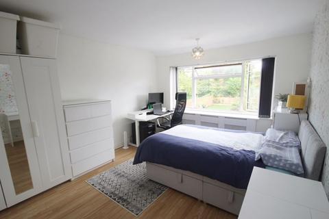 38 Cayton Road, Greenford, UB6 8BJ
