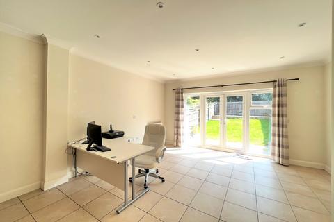 4 bedroom end of terrace house to rent, St. Gabriels, Oxfordshire OX12