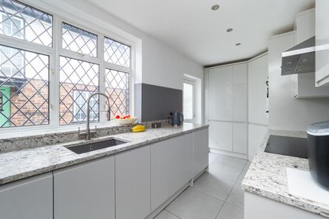 22 Tudor Close, Sutton, SM3 8QT