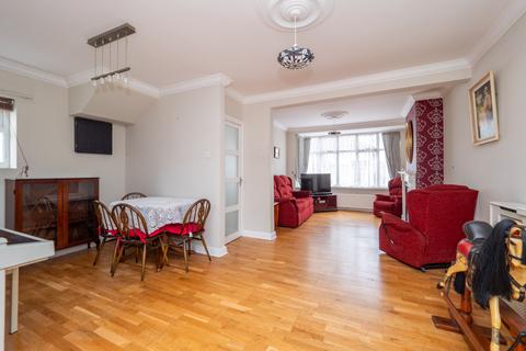 136 Henley Avenue, Cheam, Sutton, SM3 9SA
