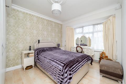 136 Henley Avenue, Cheam, Sutton, SM3 9SA
