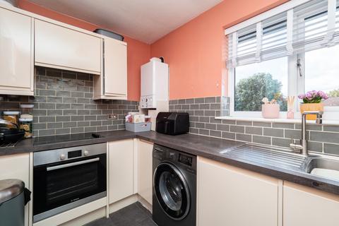 7 Chelsea Gardens, Sutton, SM3 9TN