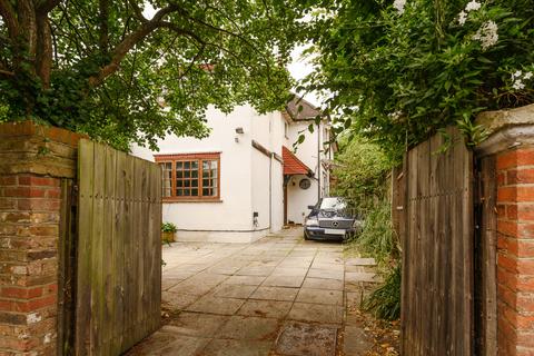 4 bedroom detached house for sale, Kenilworth Avenue, Wimbledon SW19